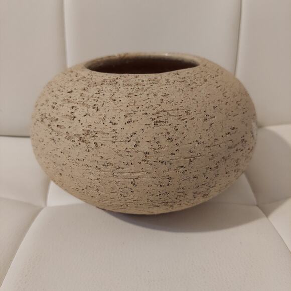 1960's German 6.5"H Earthenware Sphere Vase by Krieberger for Jardiniere - Picture 4 of 6